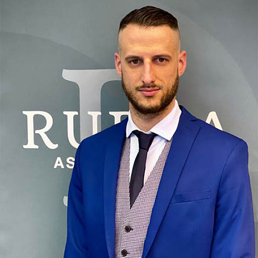 Giacomo-Crop 